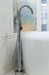 Смеситель напольный Paini Cox для ванны поворотный излив - фото 9968